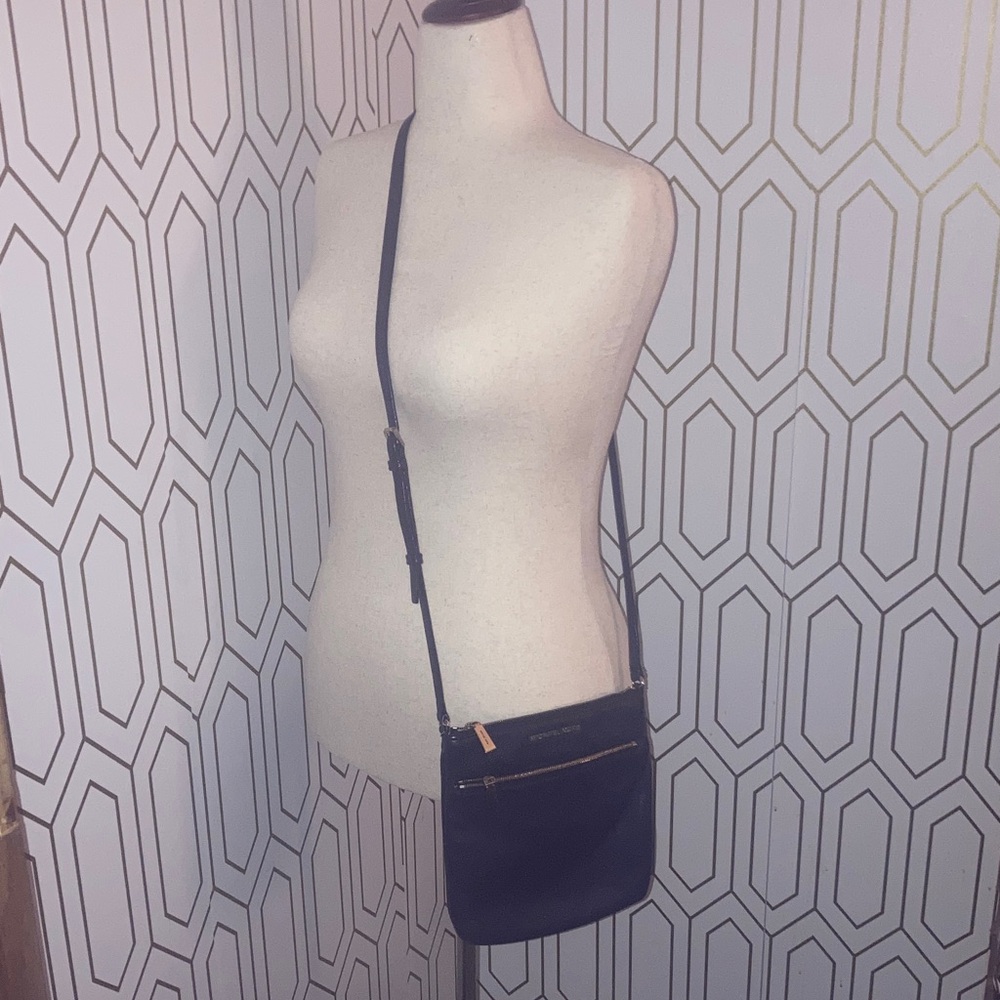Michael Kors Black Pebble grain Crossbody Bag Small - Picture 4 of 13